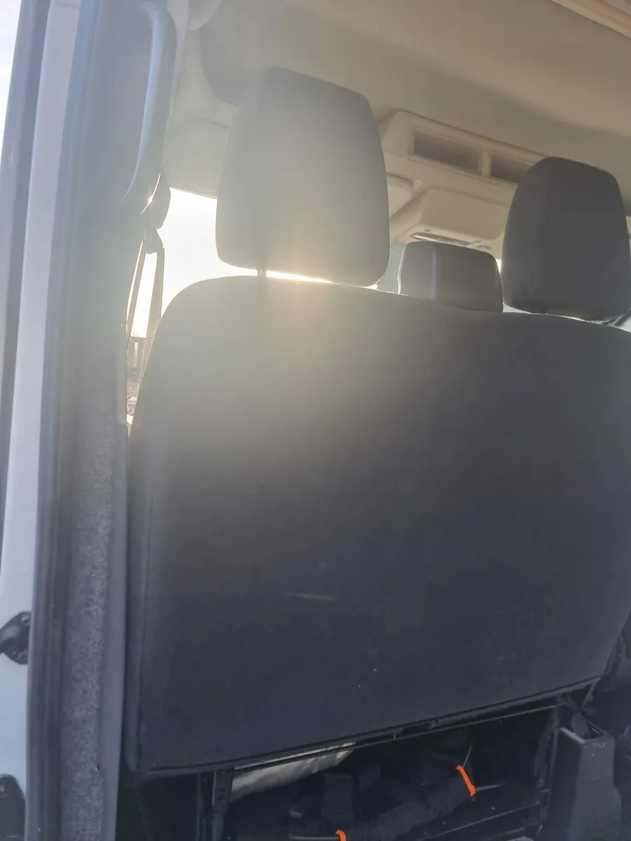 Double swivel seat - Image 4