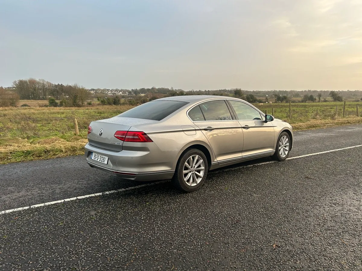 2015 Vw passat 2.0tdi Highline Bluemotion €8500€ - Image 3