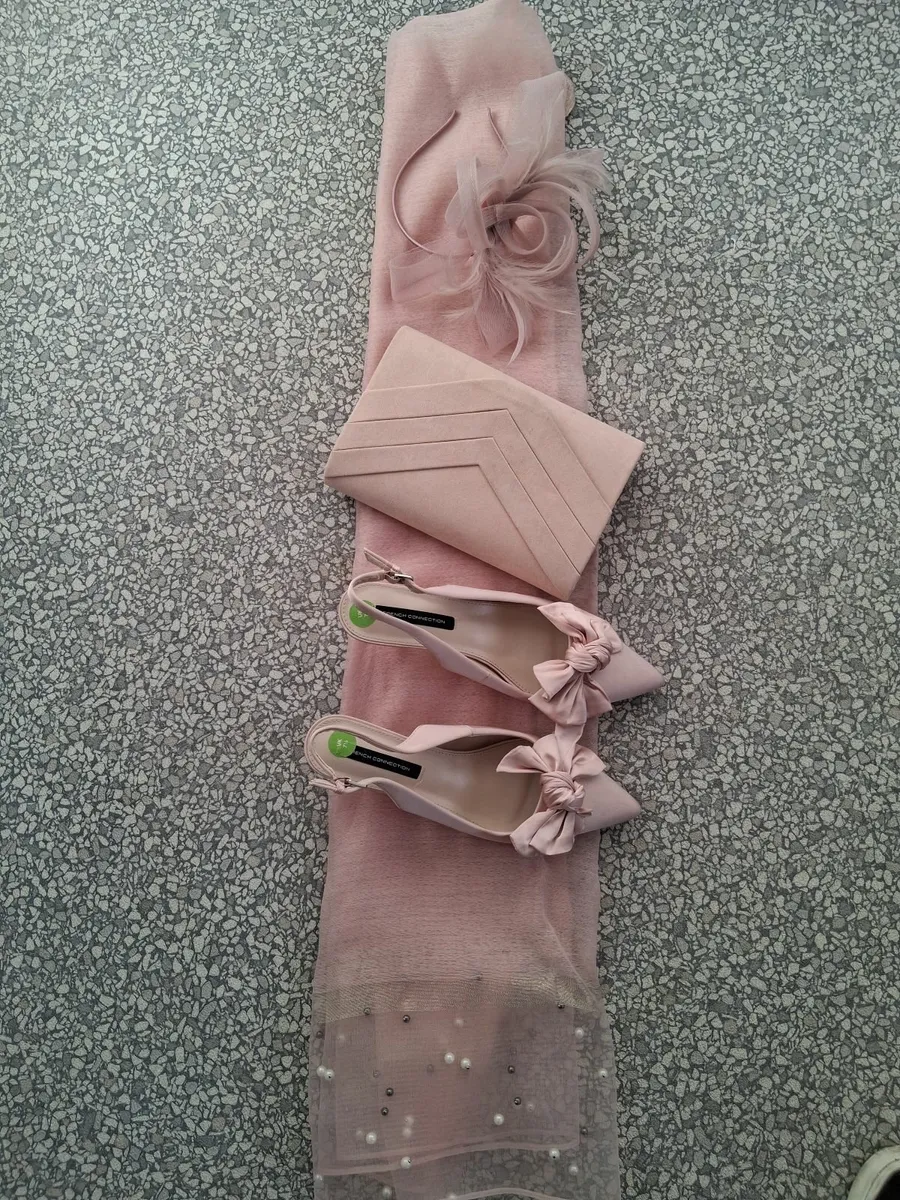 Mother of the bride outfit - Image 3