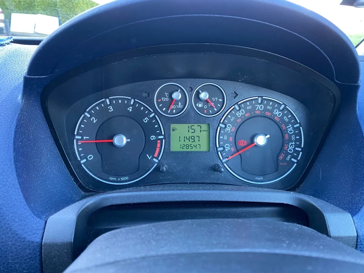 Ford Fiesta 2008 - Image 2