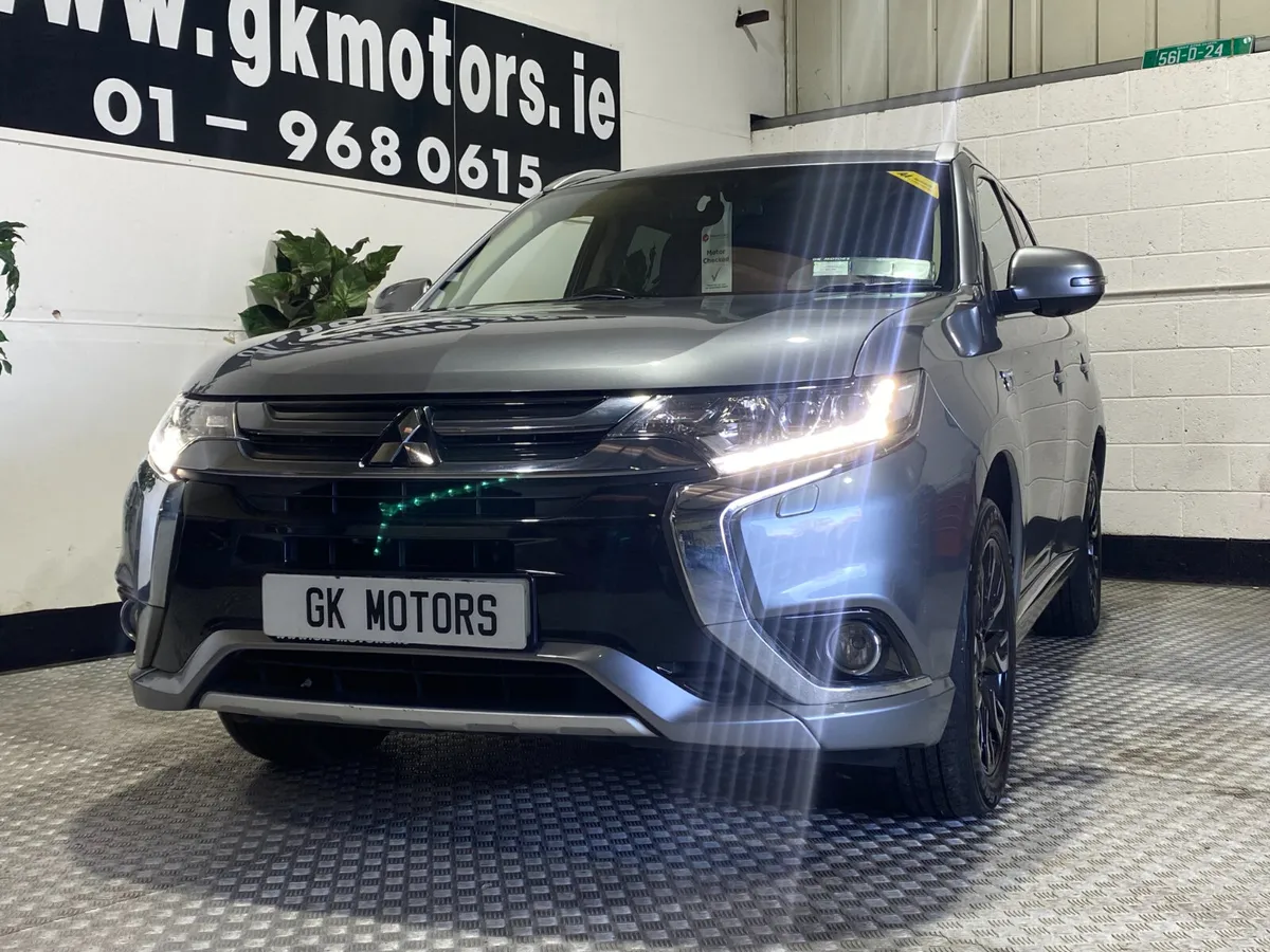 Mitsubishi Outlander 2016//PHEV//FINANCE AVAILABLE - Image 3