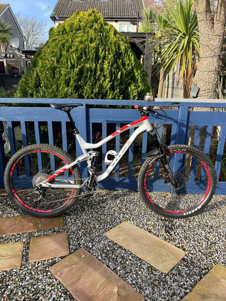 Vitus Escarpe VR Full Suspension Mountain Bike - Image 2
