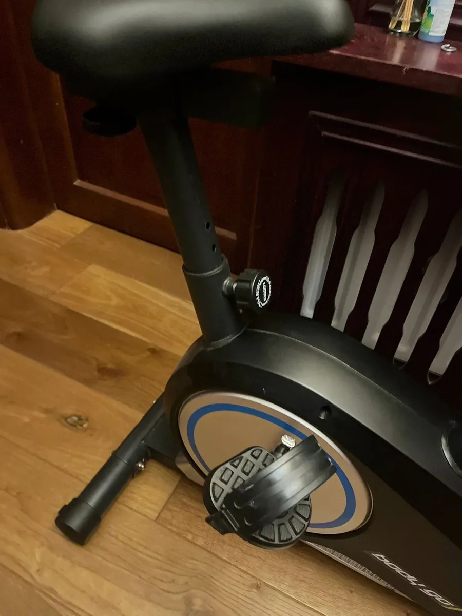 Exercise bike - Image 4