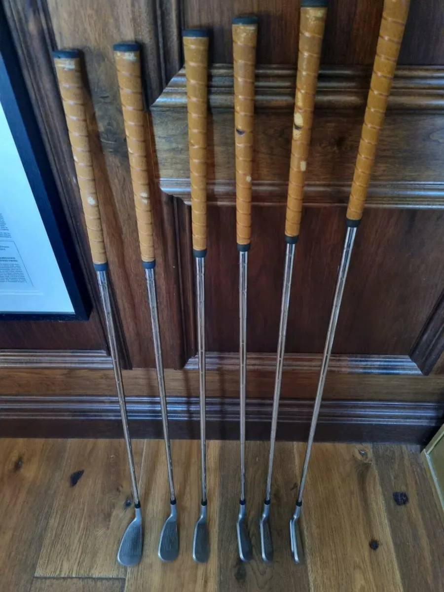 Ping i20 irons - Image 1