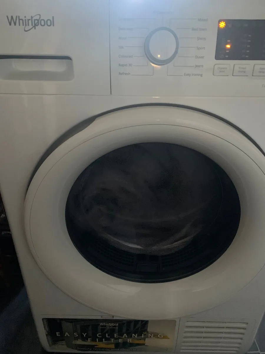 Whirlpool Condenser dryer 10kg - Image 1