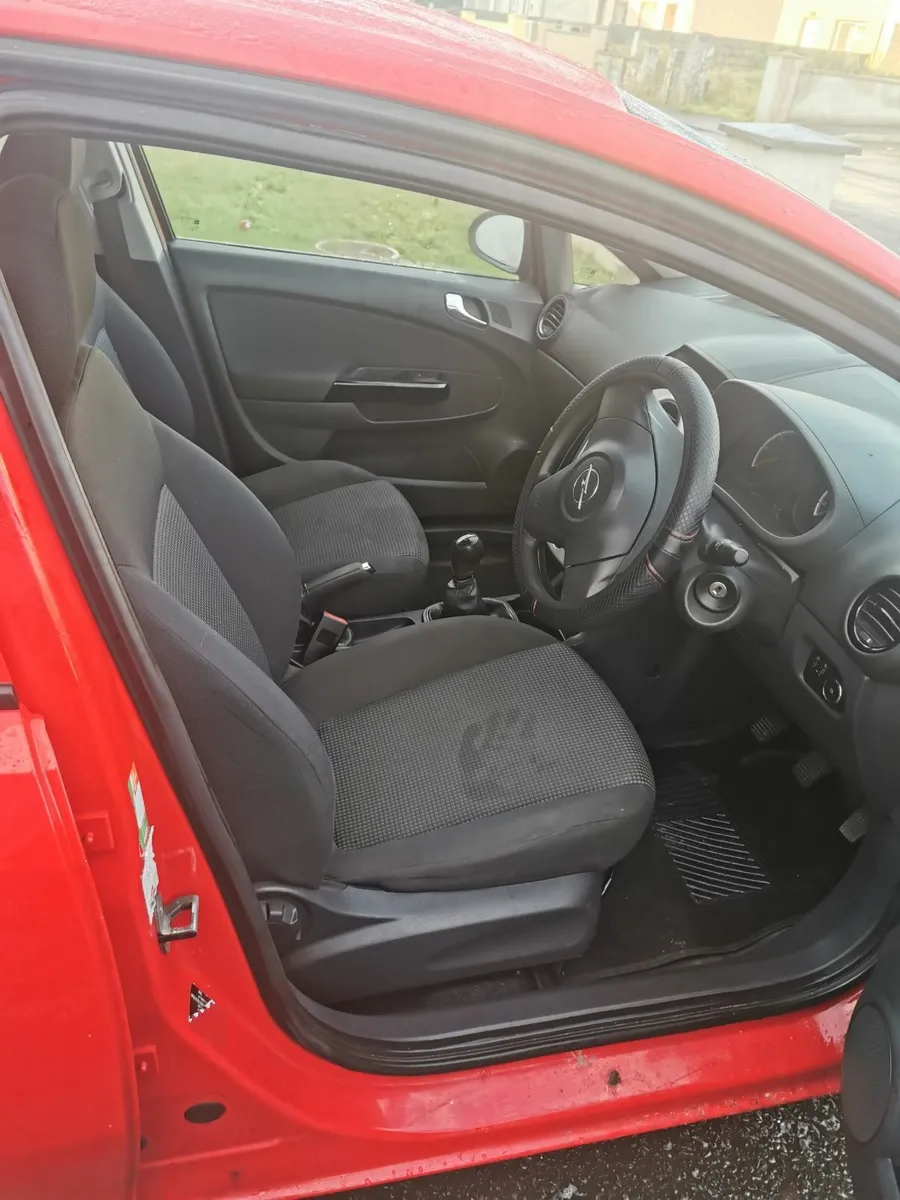 Opel Corsa 2010 - Image 3
