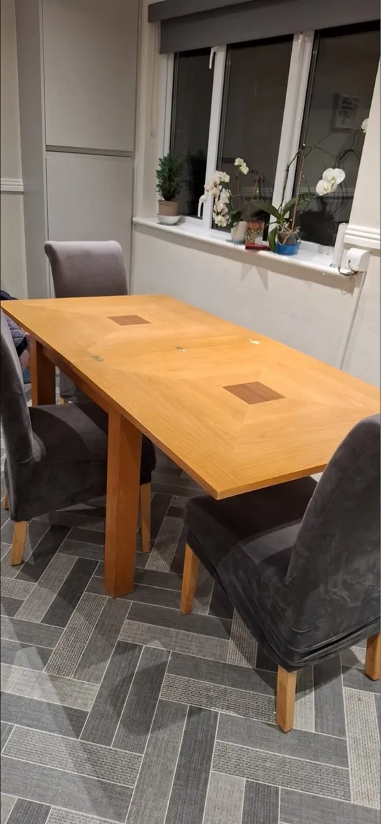 4 chairs and fold down table - Image 2