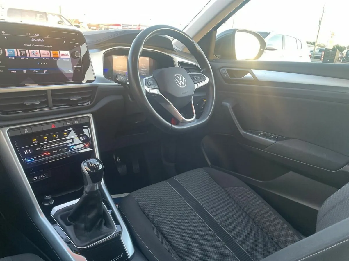 Volkswagen T-Roc 2.0 TDI 116HP Life - Image 3