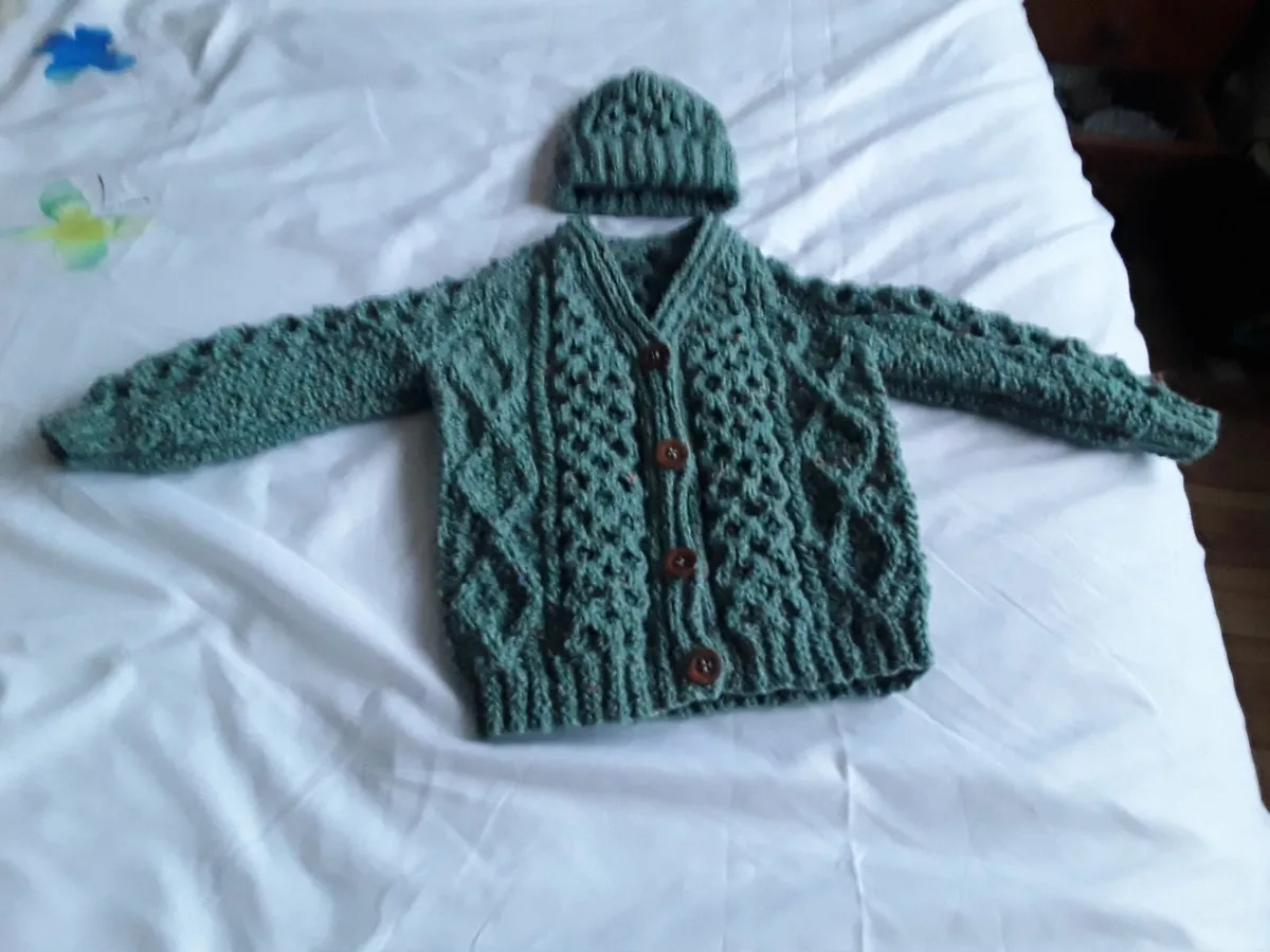 Brand new hand knitted Aaron cardigan hat toddler - Image 1