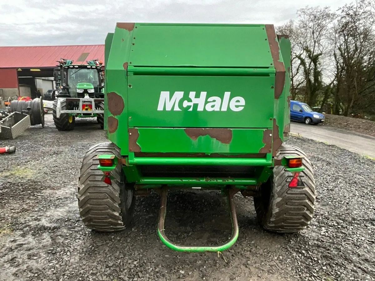 McHALE F550 ROUND BALER - Image 4
