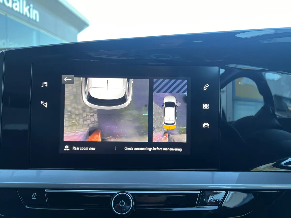 Automatic Petrol Low Kms High Spec 1 Owner Opel Mo - Image 4