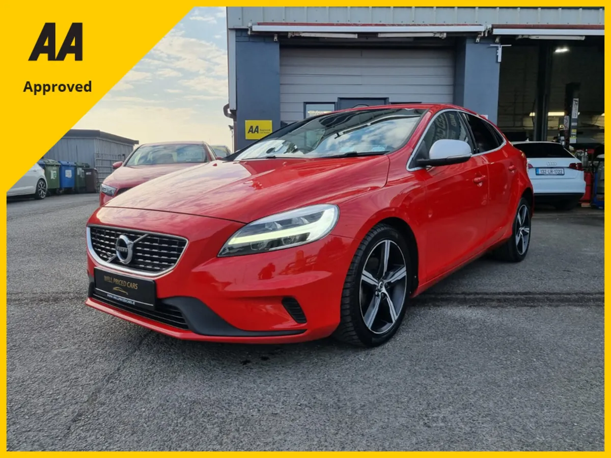 Volvo V40 2.0 D2 R-DESIGN 120BHP 5DR 40 SERIES - Image 1