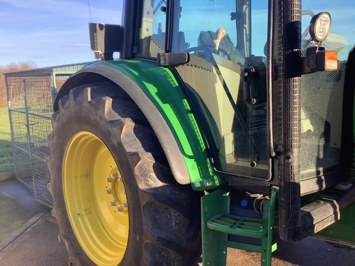 John Deere 6420s tractor 2005 - Image 2