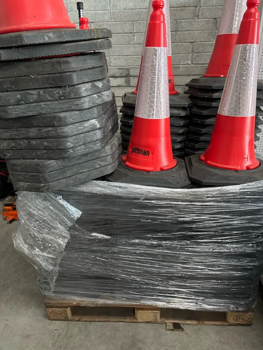 Traffic cones - Image 3