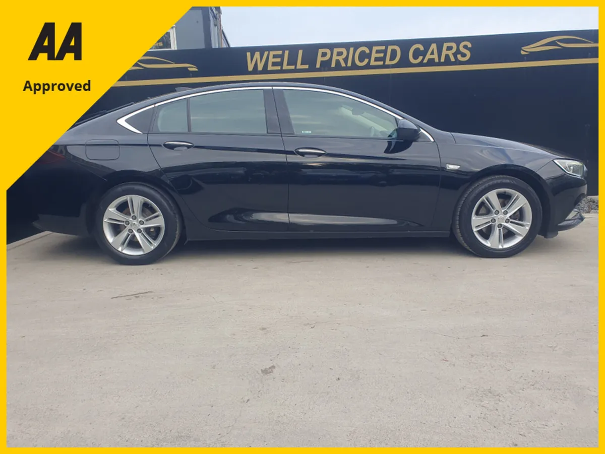 Vauxhall Insignia 1.6 TD ECOTEC TECH LI LINE NAV S - Image 4