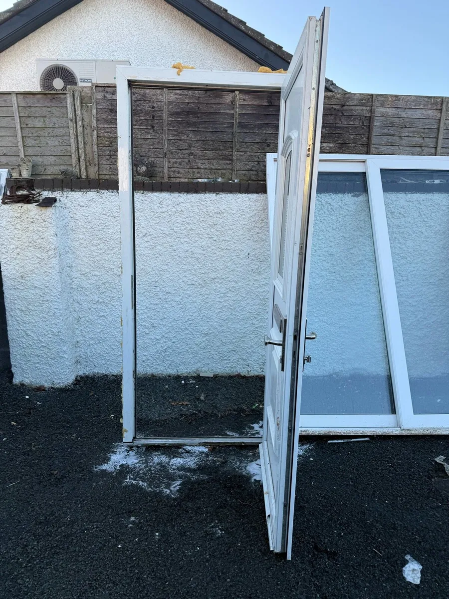 Pvc front door - Image 3