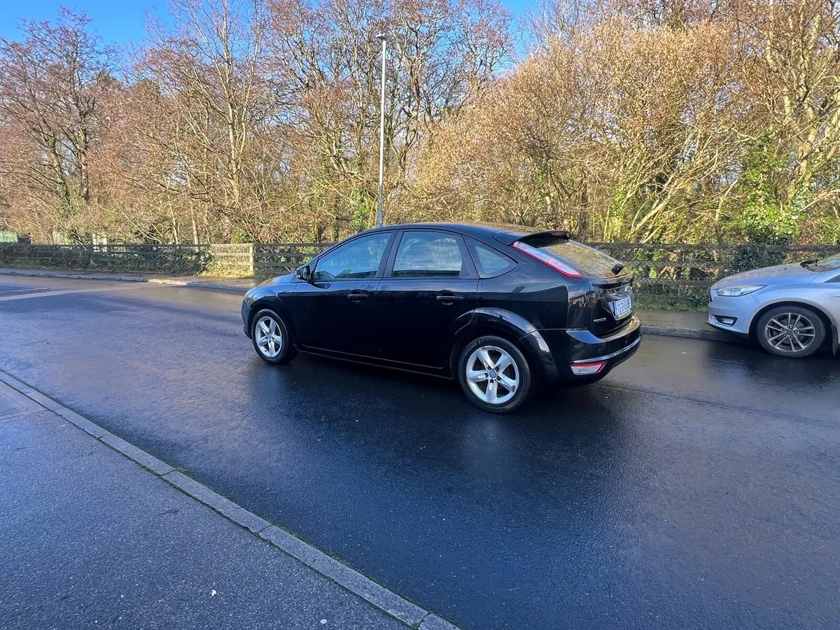2010 ford focus (new nct +2 months tax) - Image 3