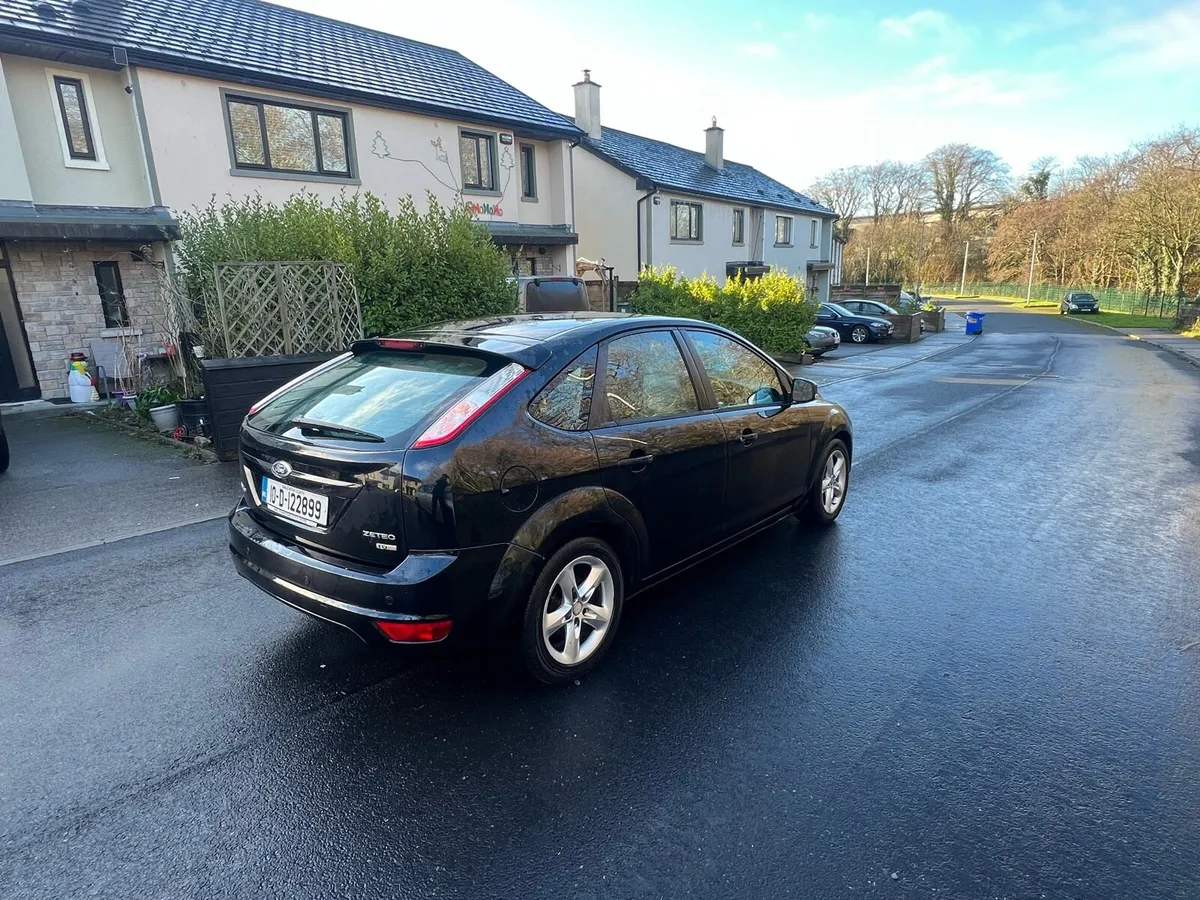 2010 ford focus (new nct +2 months tax) - Image 4