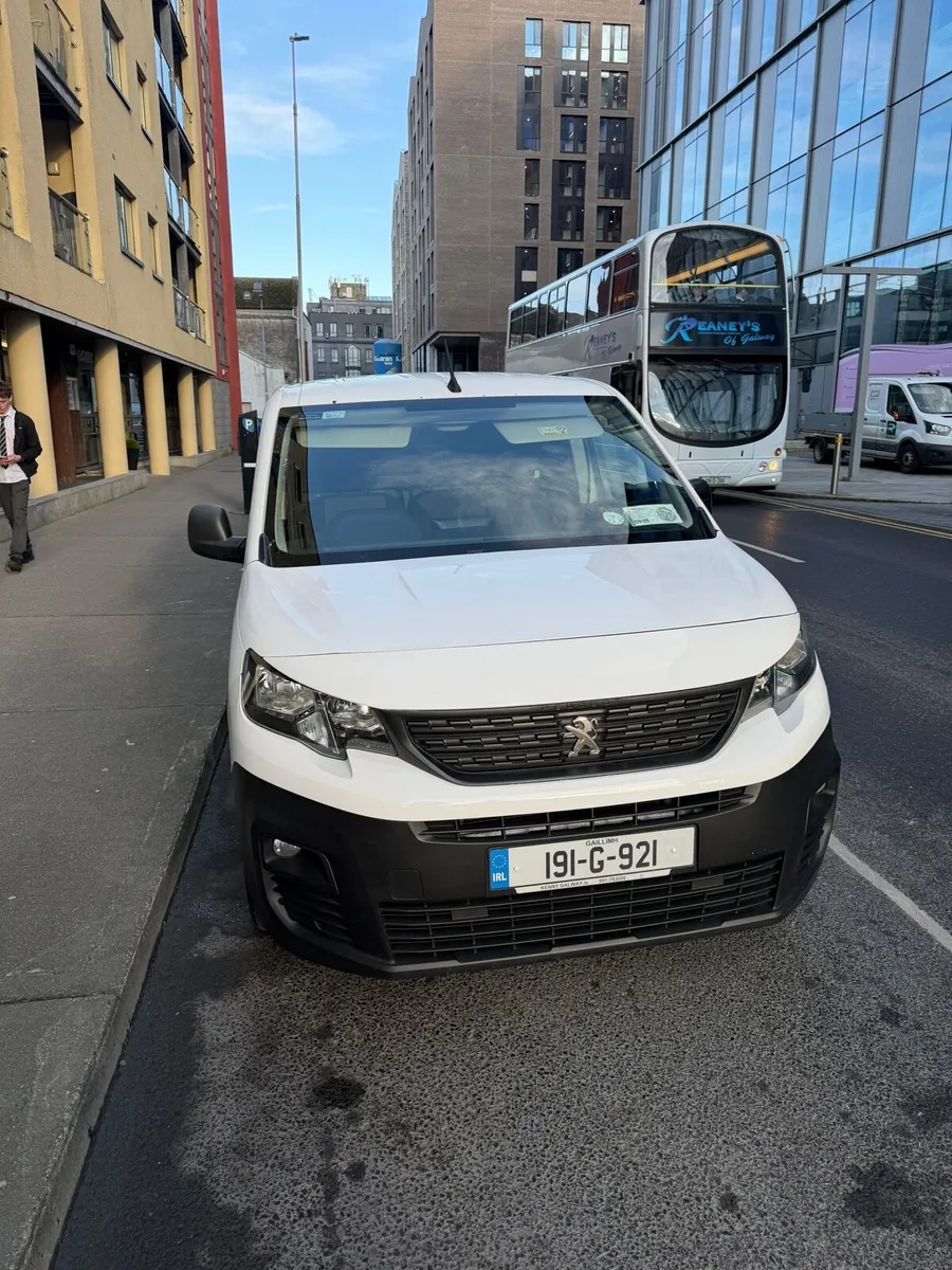 Peugeot Partner 3 Seater Van 2019 - Image 1