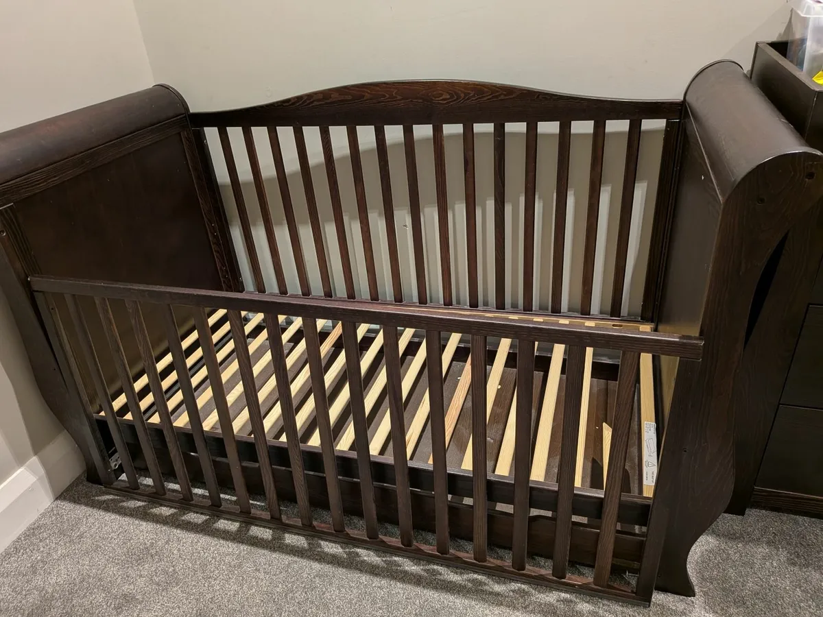 Cot bed - Image 1