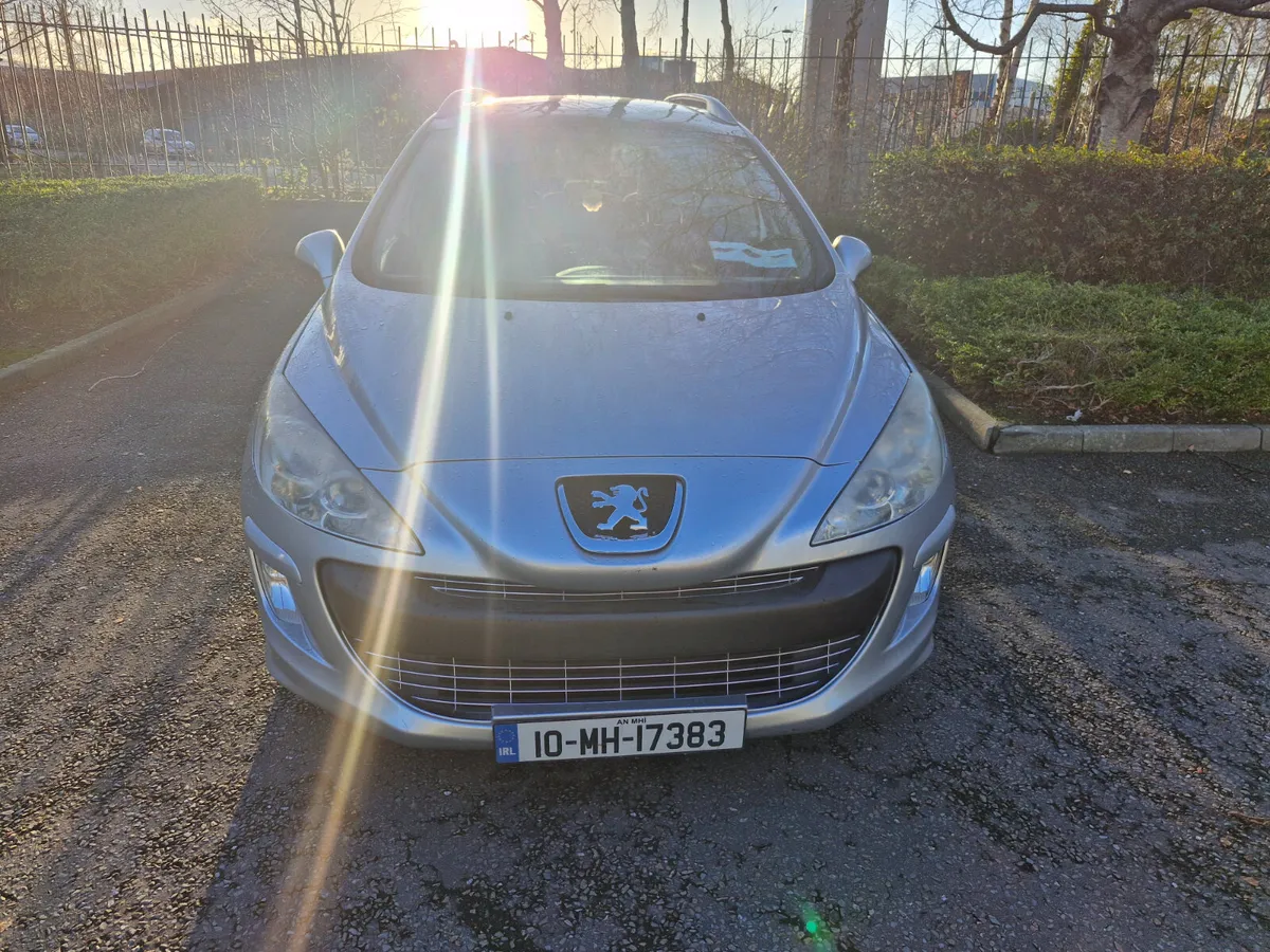Peugeot 308 2010 - Image 2