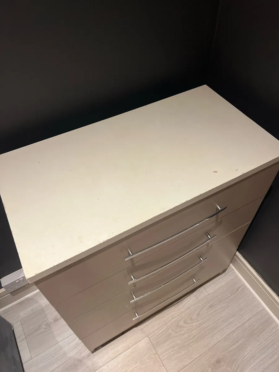 Chest of drawers and lockers - Image 2