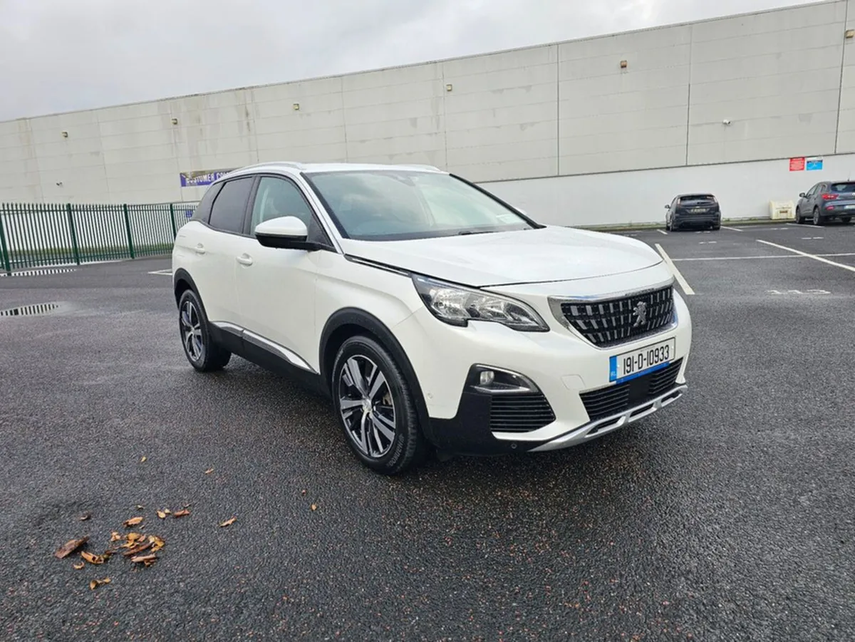 Peugeot 3008 1.5 HDI, ALLURE MODEL, LOW MILEAGE, F - Image 4