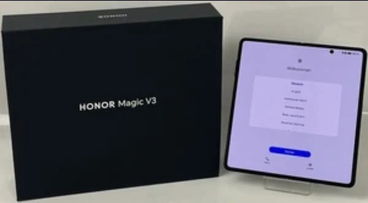 Honor Magic V3 Boxed - Image 1