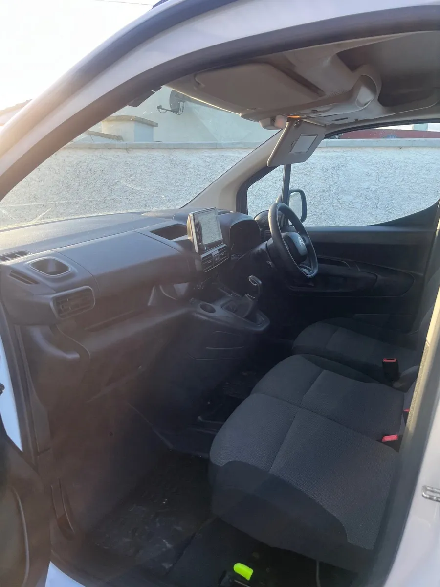Citroen Berlingo 2021 - Image 3