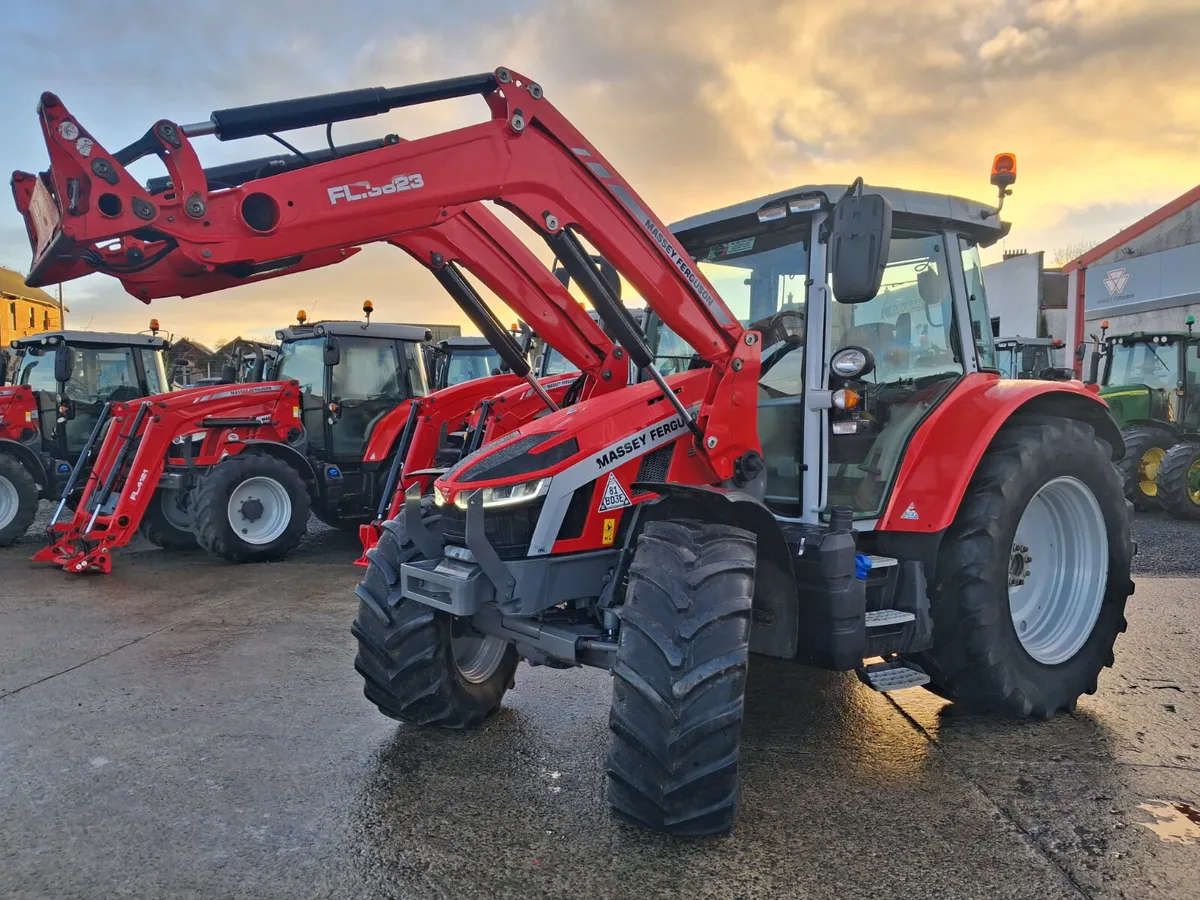 Massey Ferguson 5s.145 - Image 1