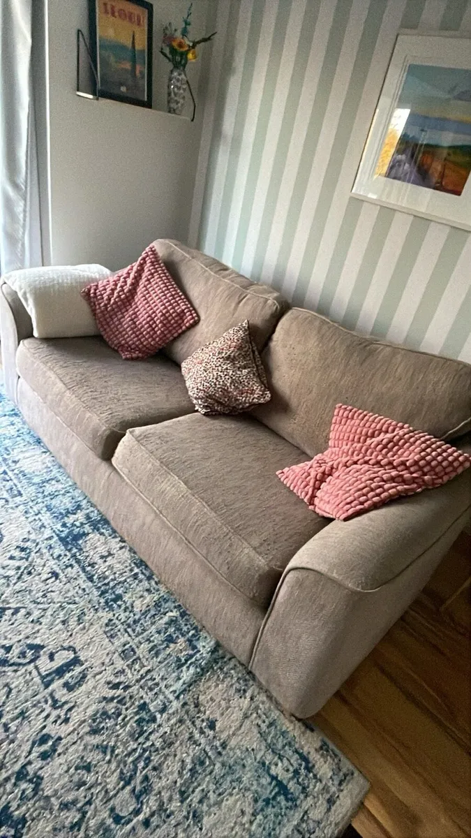 Sofa - Image 3