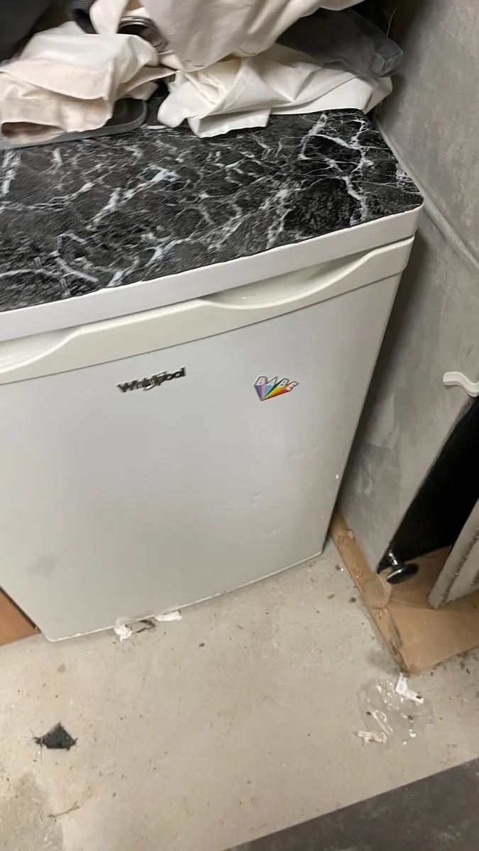 Fridge - Image 2