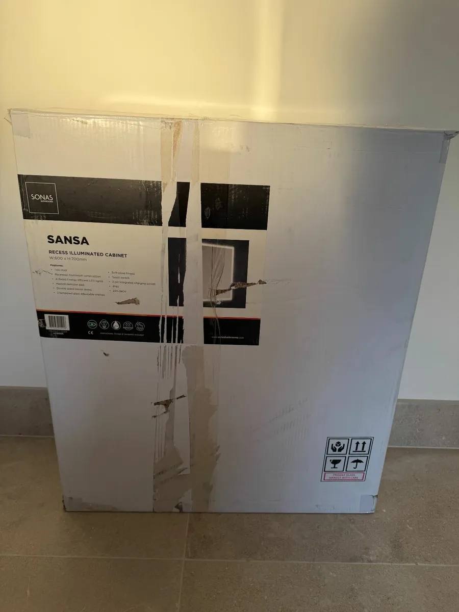 Recessed Mirror Cabinet - Image 2