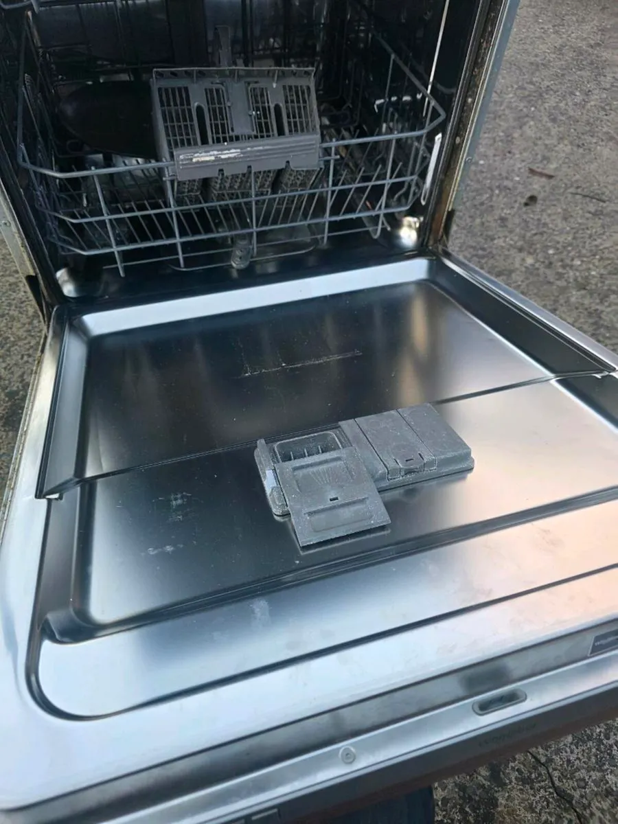 Integrated dishwasher - Image 4