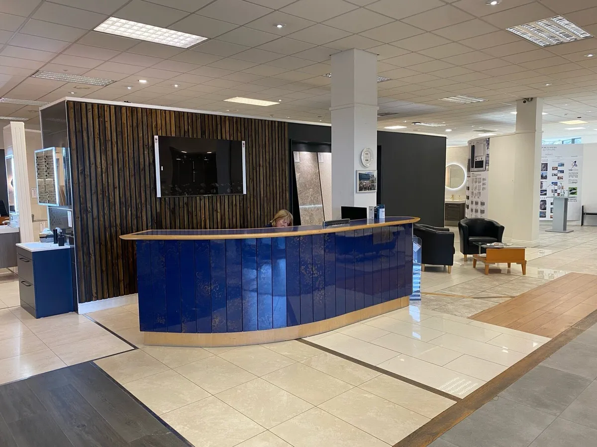 Shop Counter - Image 1