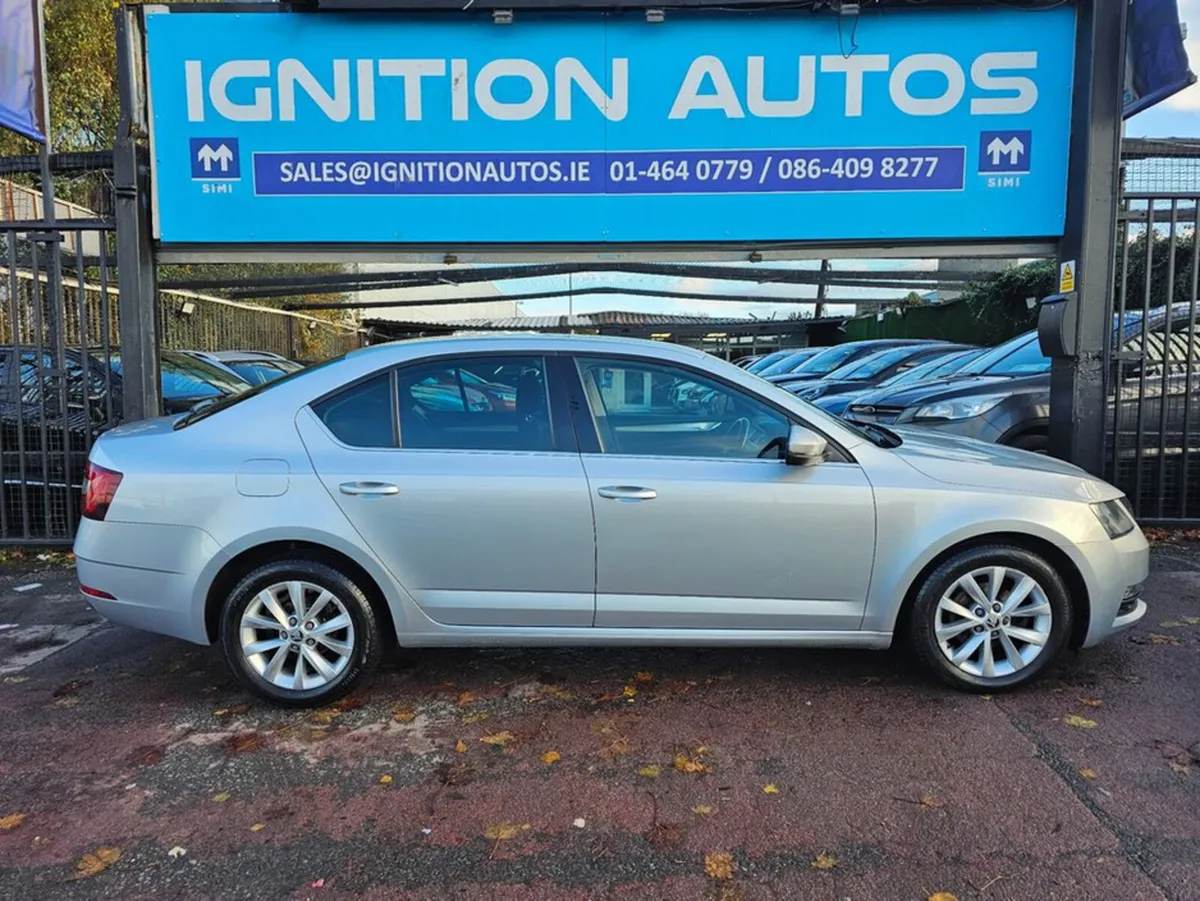 Skoda Octavia 1.6 TDI, AUTOMATIC, FULL HISTORY, NE - Image 2
