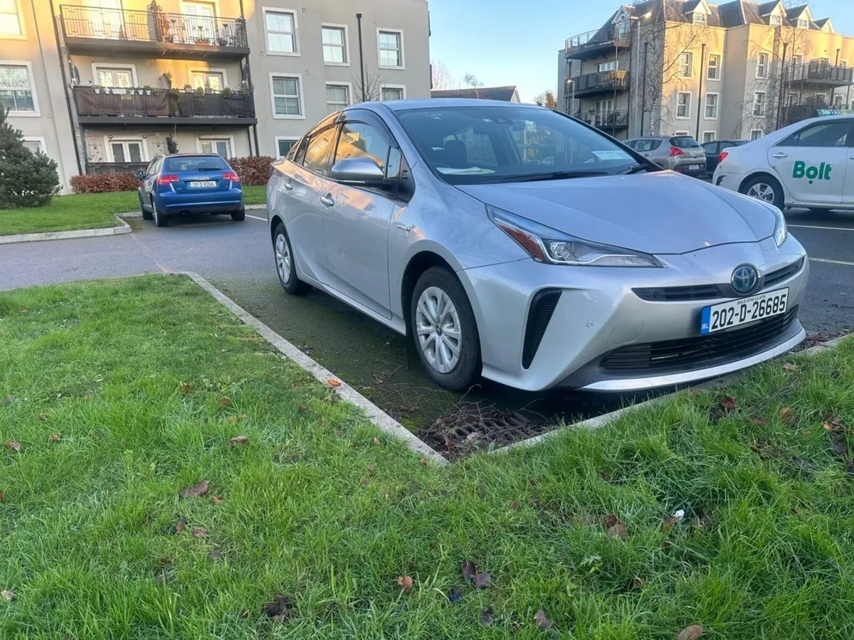 Toyota Prius Hybrid 2020 - Image 4