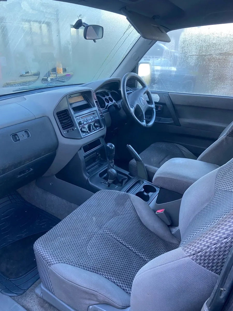 Pajero Jeep - Image 3