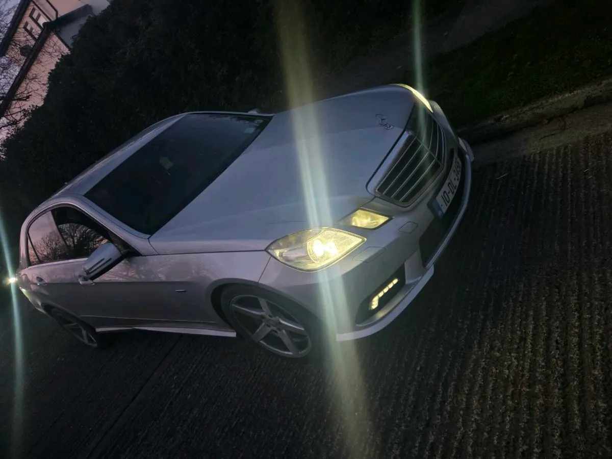 Mercedes w212 AMG driving perfect - Image 2