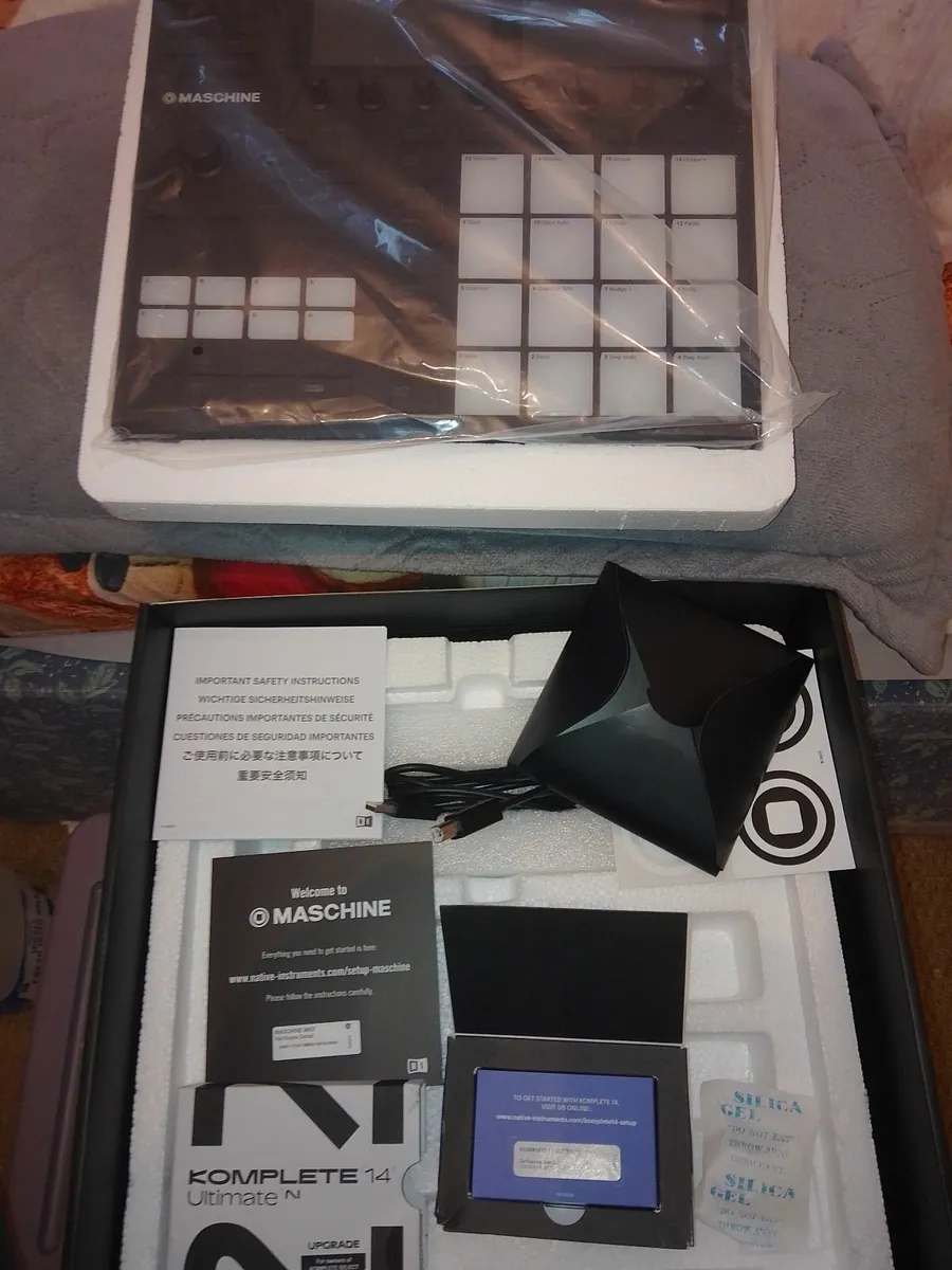 Maschine MK3 + Komplete Ultimate 15 Bundle €750 - Image 4