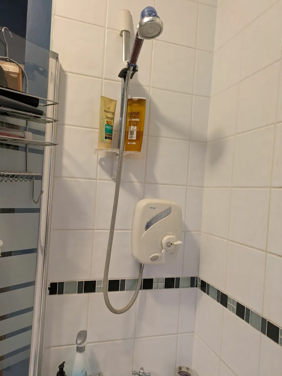 complete bathroom - Image 4