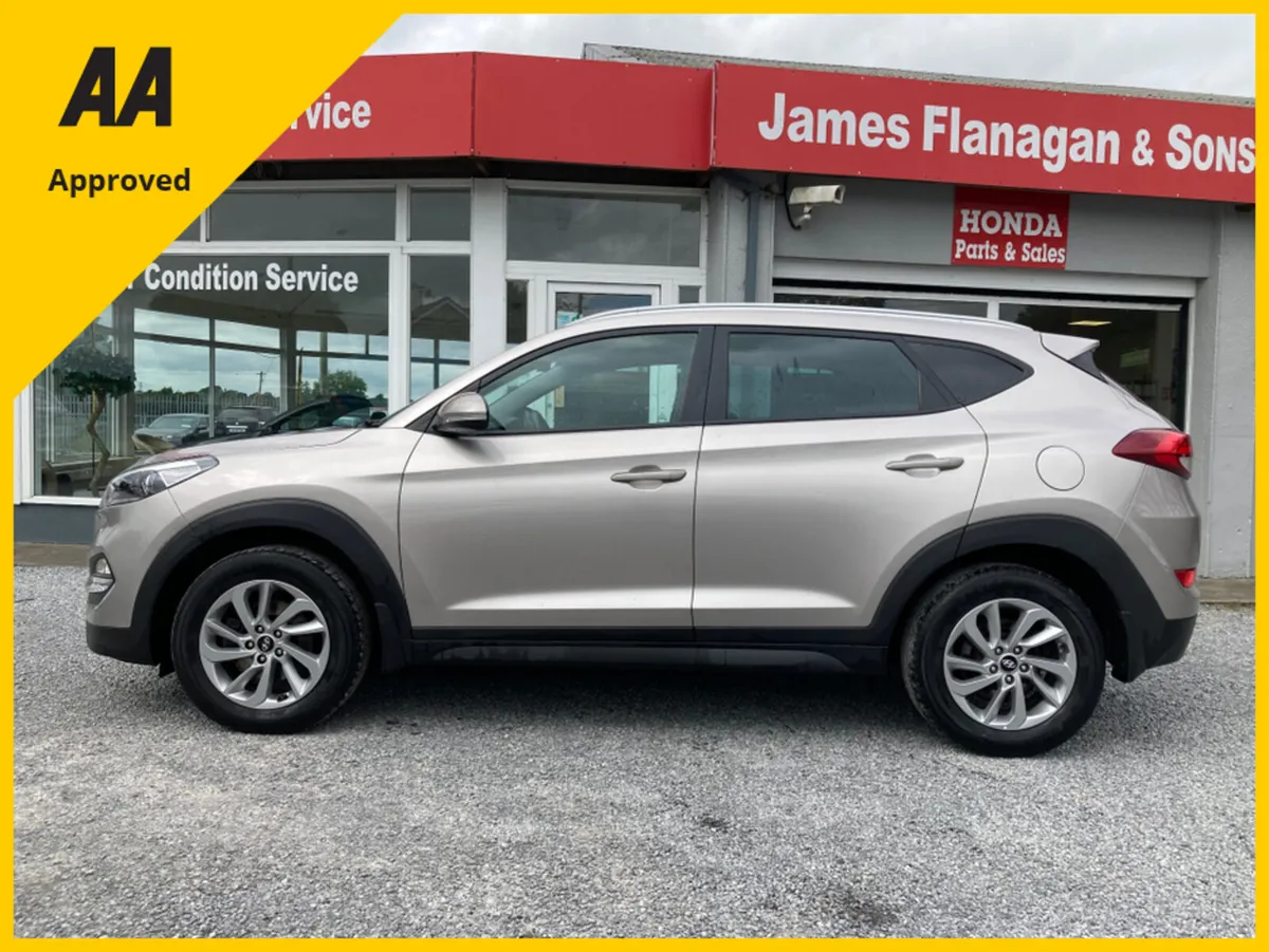 Hyundai Tucson 1.7 EXECUTIVE 5DR - Image 4