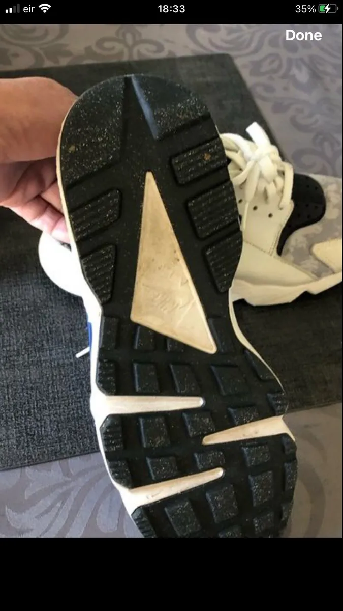 Mens Nike trainers size 8 €30 - Image 3