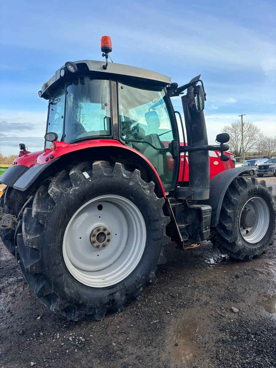 2017 massey FERGUSON 6718s - Image 4