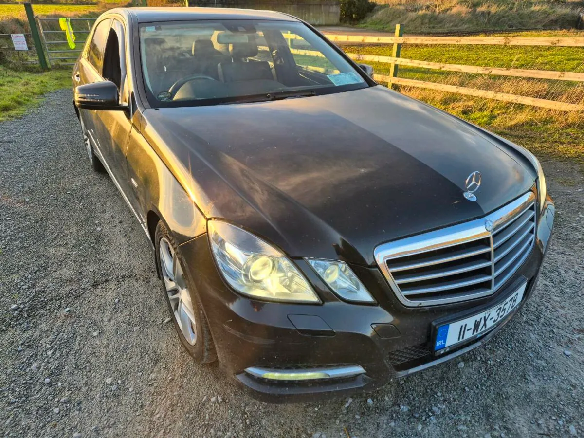 Mercedes E220 Diesel - Image 2
