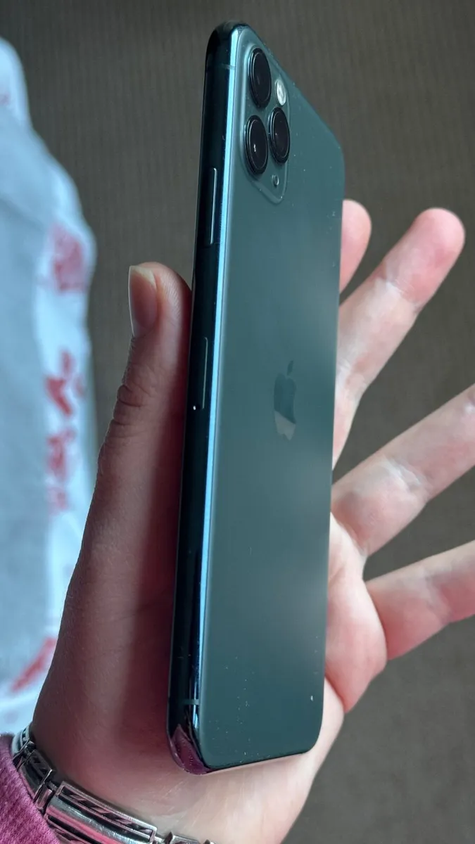 iPhone 11 Pro Max 64GB - Image 2