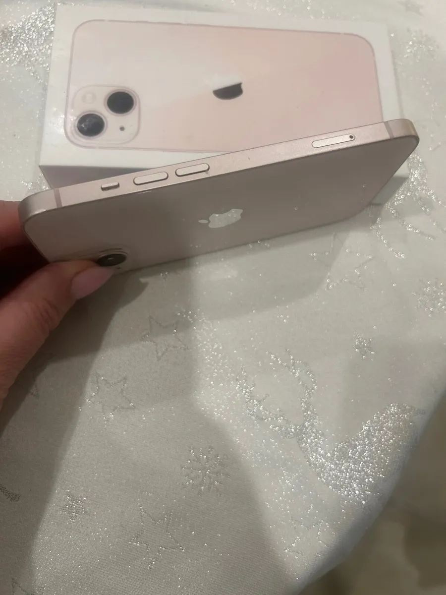 iPhone 13 - Image 1