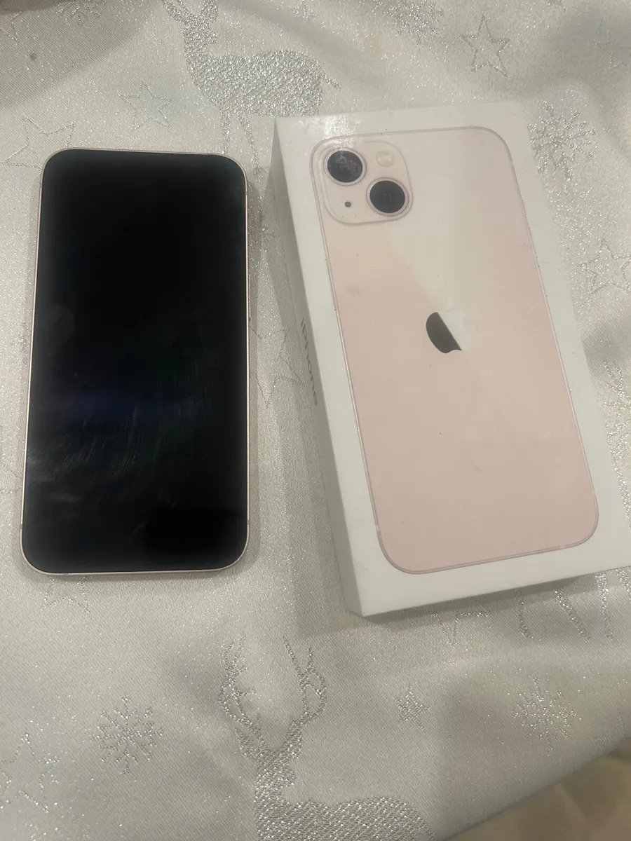 iPhone 13 - Image 3