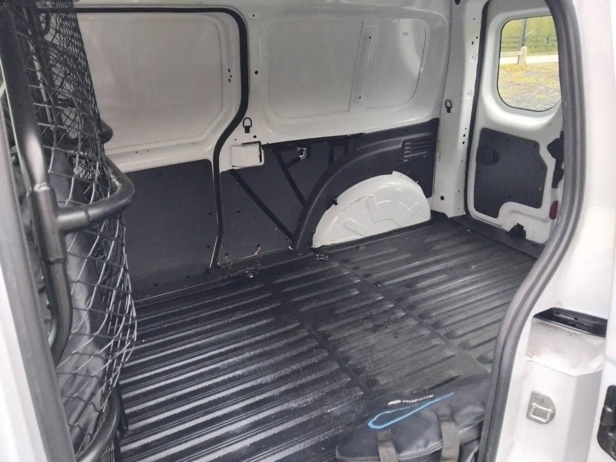 Renault Kangoo 2020 - Image 4