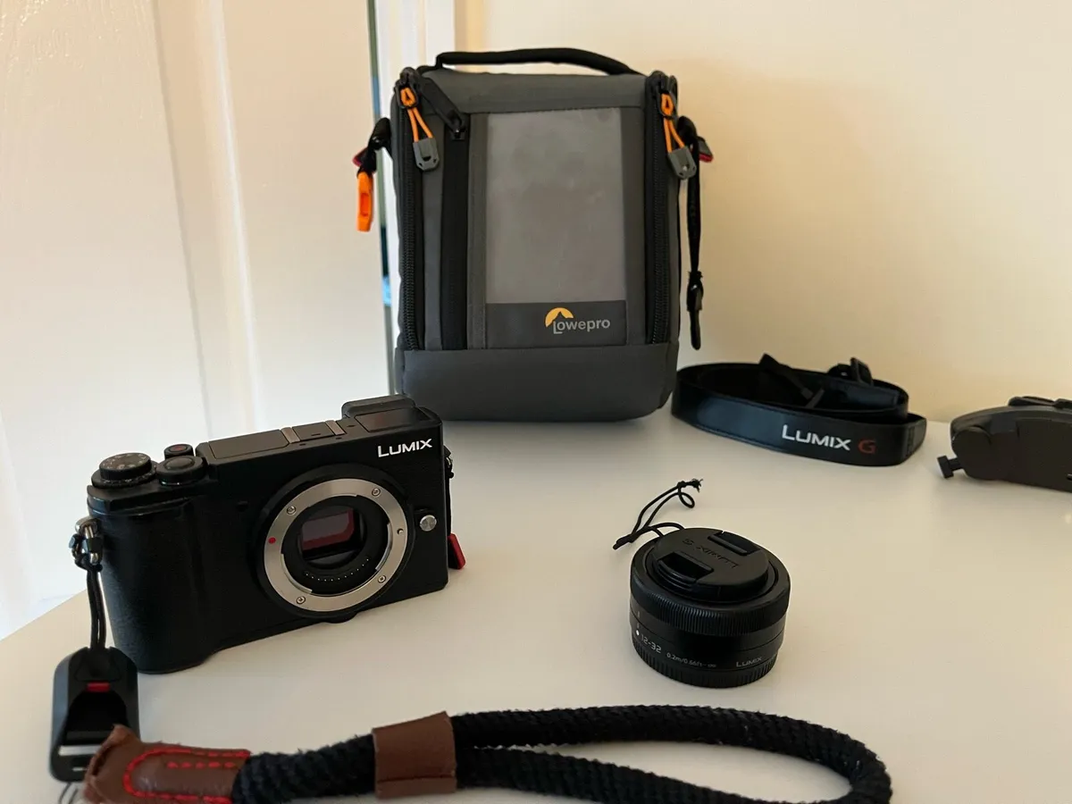 Panasonic Lumix DC-GX9 with Kit lens and extras - Image 4